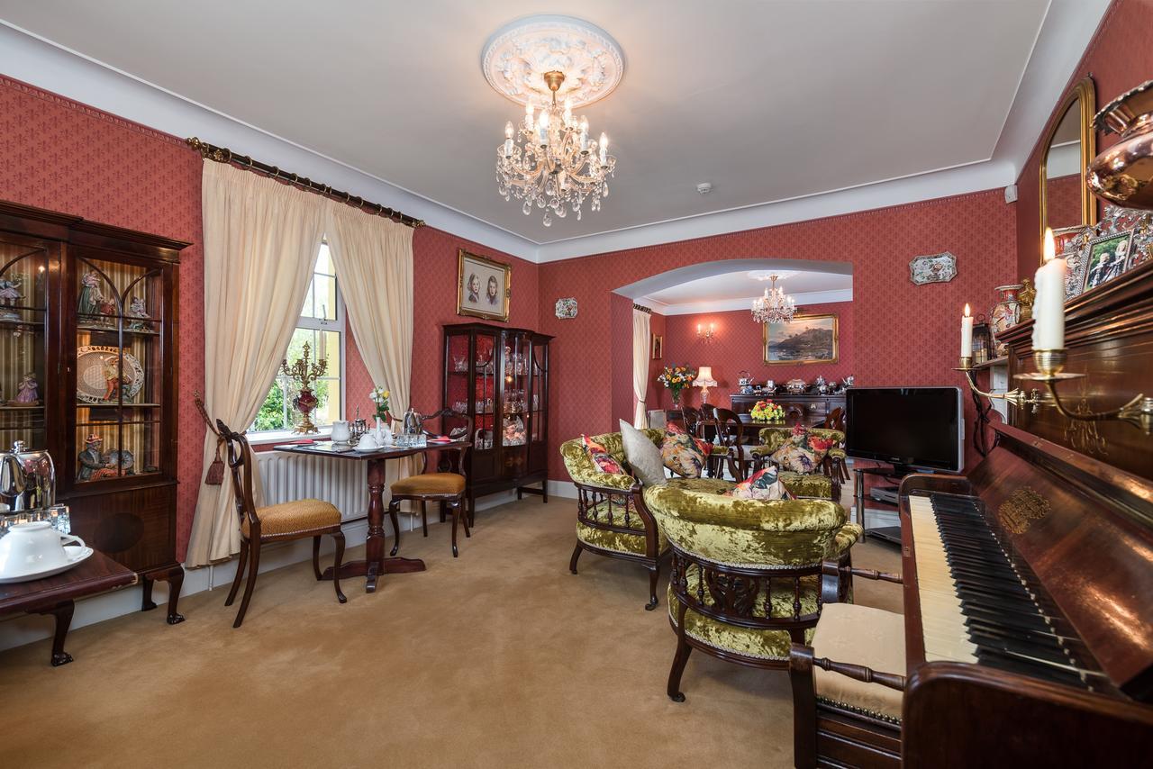 Friars Quarter House Bed & Breakfast Балинроуб Екстериор снимка